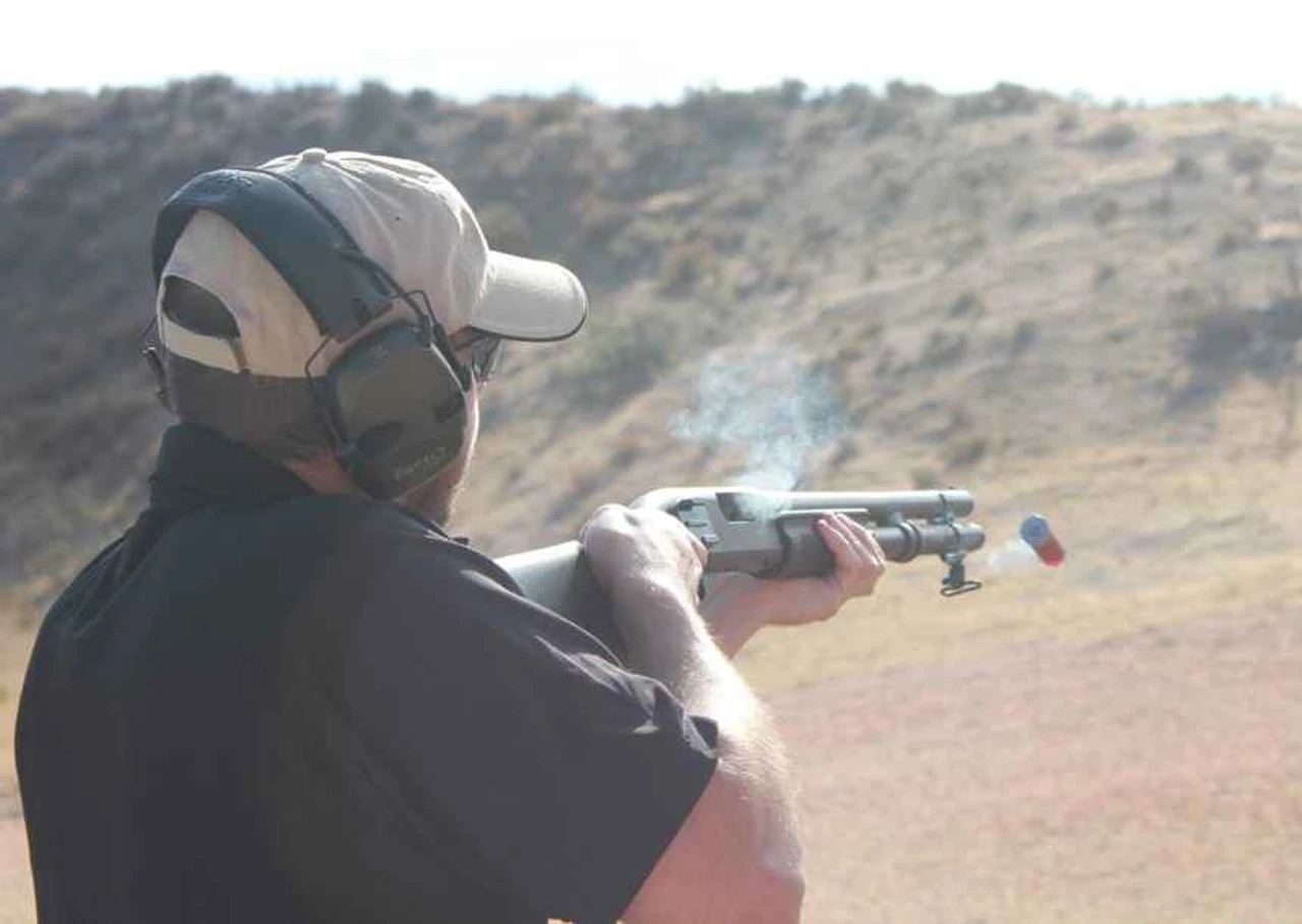 Howard Leight Impact Sport Electronic Earmuff - Image 3