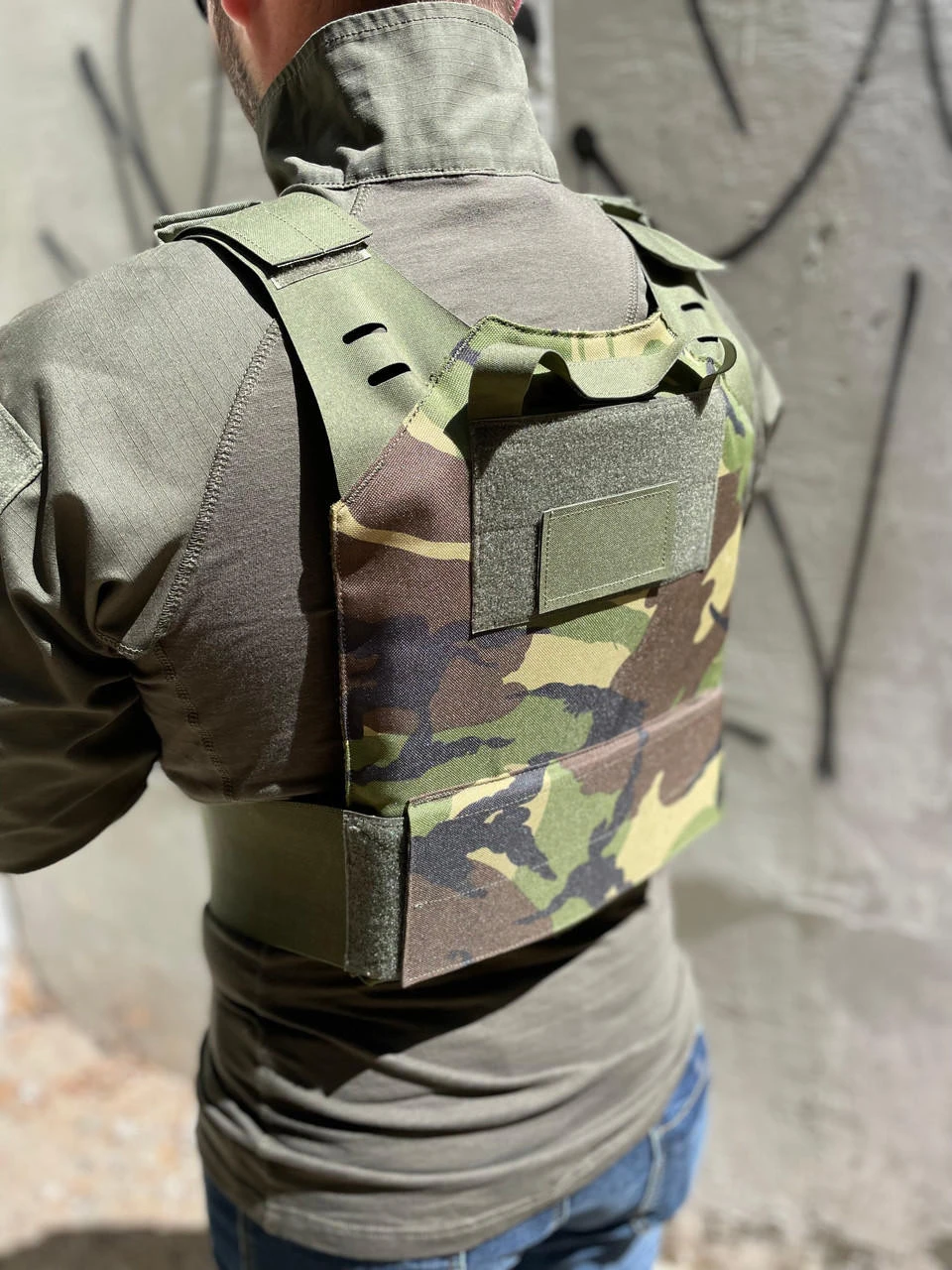 LA Police Gear JTE Lightweight MOLLE Plate Carrier - Image 10