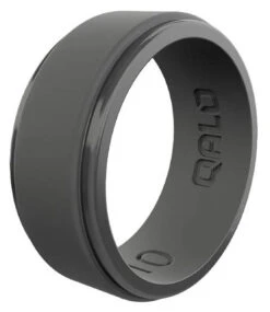 Qalo Men's Step Edge Polished Charcoal Silicone Ring