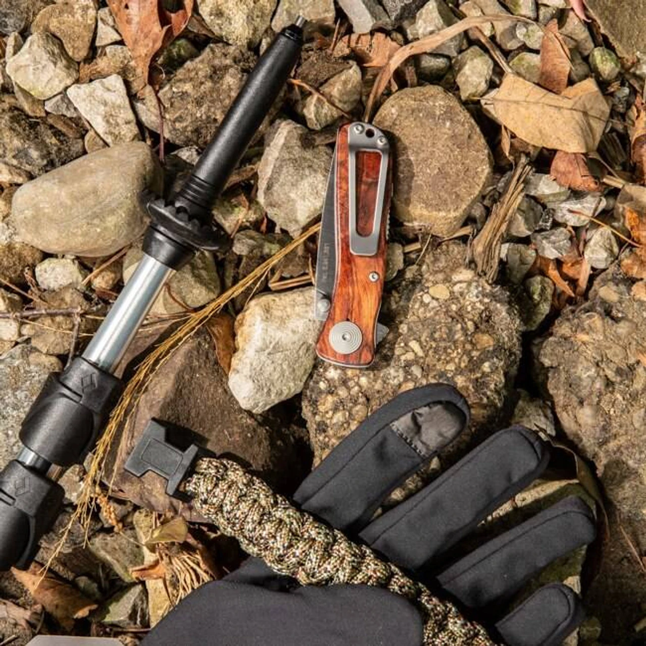 SOG Twitch II Wood Handle Folding Knife - Image 9